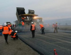 На строительство и ремонт дорог выделят 7,2 млрд гривен